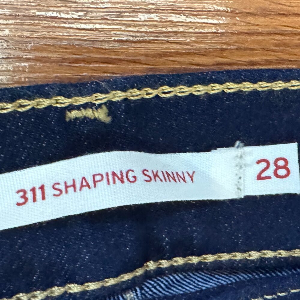 NWT Levi's 311 Shaping Skinny Dark Wash Jeans - Picture 7 of 9